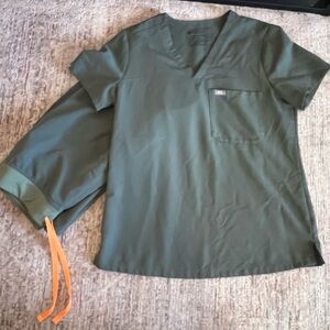 Figs Olive Green Scrubs set size small
